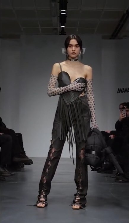 AVAVAV started in Florence and became a cult brand thanks to its creepy finger and claw shoes, which Doja Cat has worn.