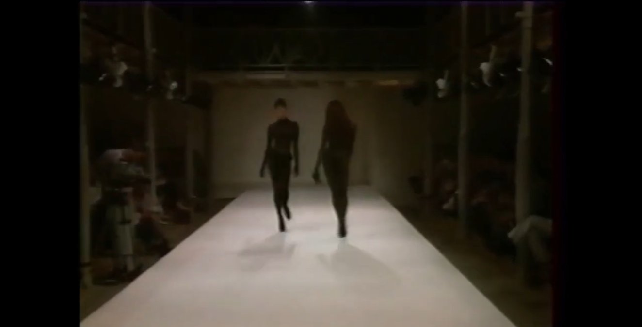 Alaïa stopped following the official calendar with his Spring/Summer 1988 collection. By 1990 he had moved into 18 rue de la Verrerie in the Marais, a 19th-century glass-roofed hall that once housed a charity restaurant serving cheap meals to poor families. It became his home, studio, boutique and runway.