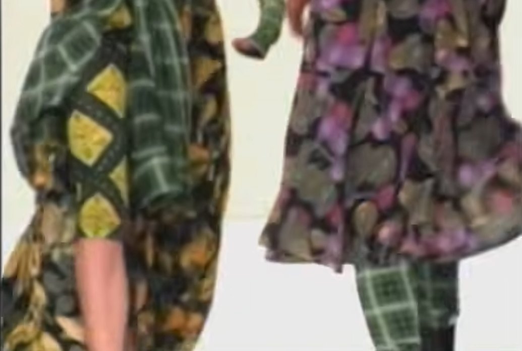 There were fashion journalist who flew to Seattle to investigate grunge after the show.